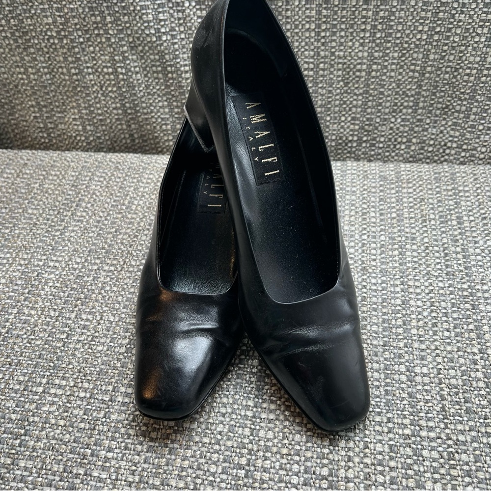 Amalfi low heel pump black women’s size 9AAA